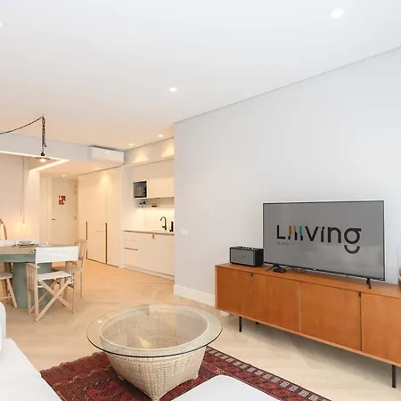 Liiiving In - Luxury Design M